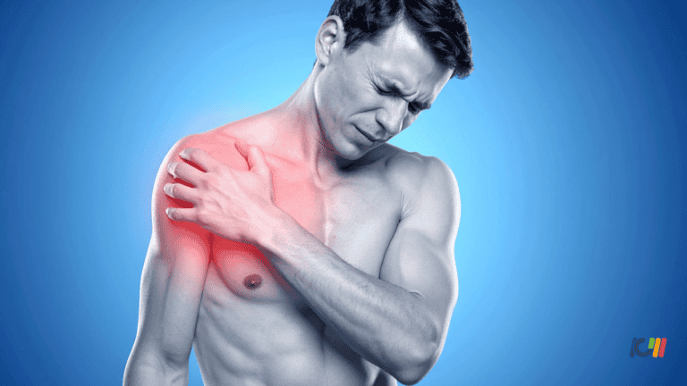 Dor no ombro ao vestir a camisa ou pegar algo no alto, comum em problemas musculares.